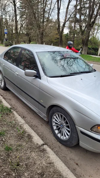 BMW 5 серія 1999 - 10