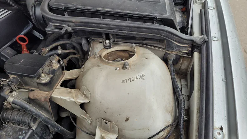 BMW 5 серія 1999 - 9