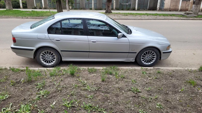 BMW 5 серія 1999 - 1