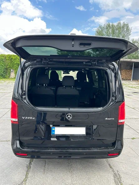 Mercedes-Benz V-Клас 2023 - 8