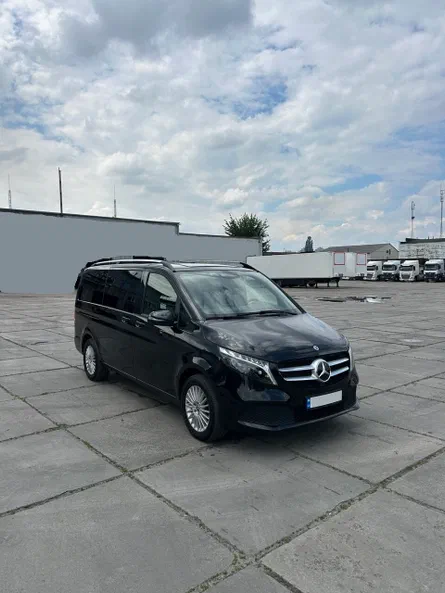 Mercedes-Benz V-Клас 2023 - 2