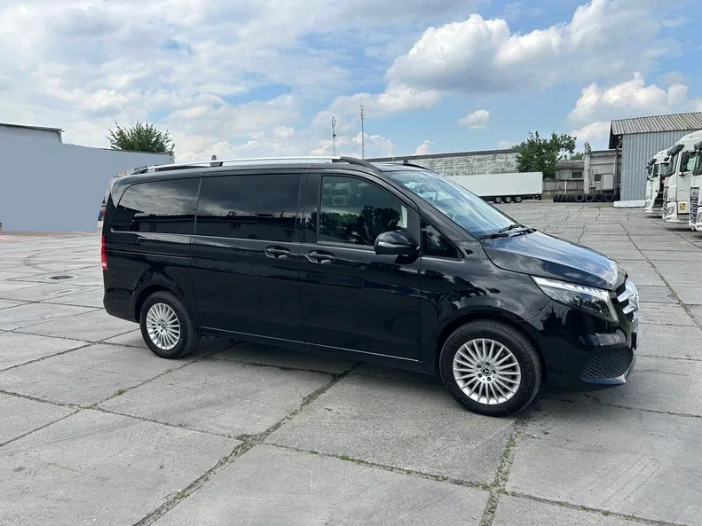 Mercedes-Benz V-Клас 2023 - 1