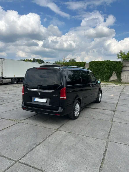 Mercedes-Benz V-Клас 2023 - 5