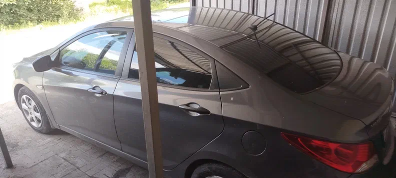 Hyundai Accent 2013 - 1