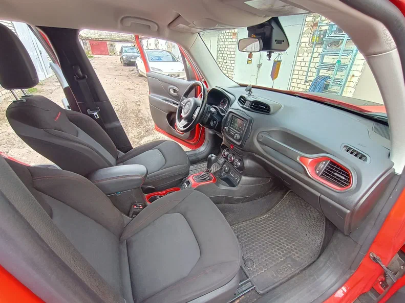 Jeep Renegade 2016 - 15
