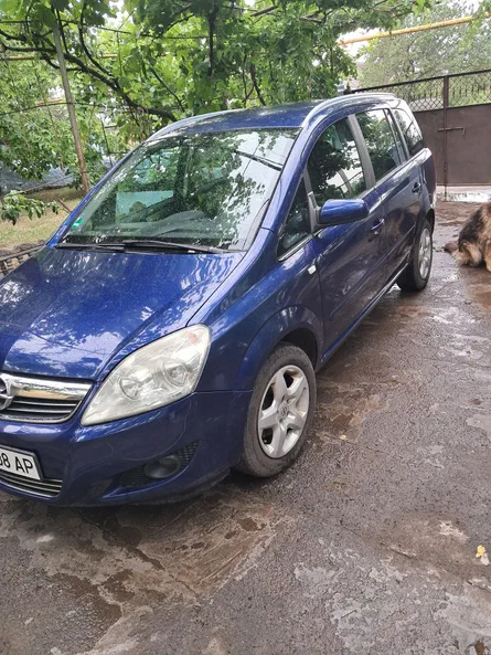 Opel Zafira 2008 - 3