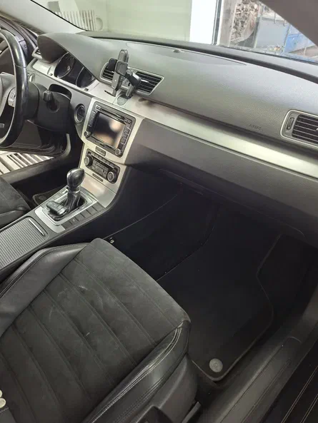 Volkswagen Passat CC 2011 - 7