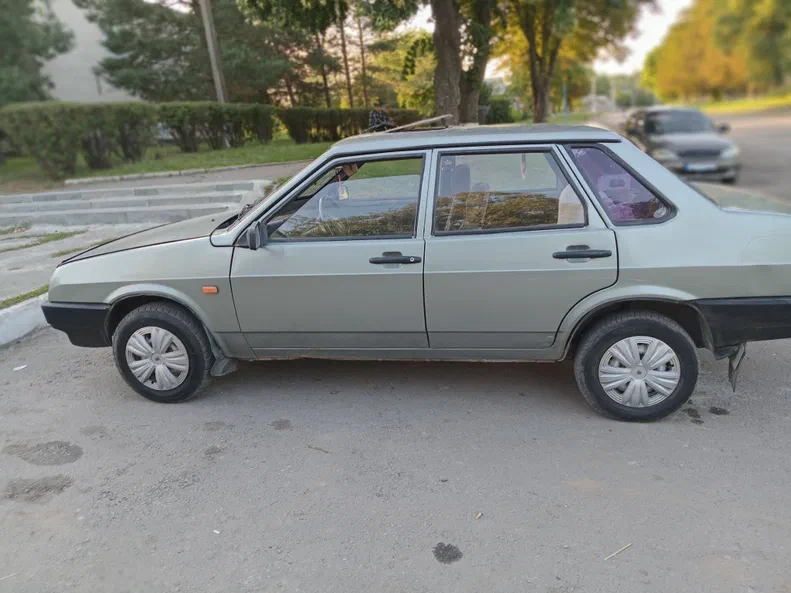 Lada (ВАЗ) 21099 1992 - 3