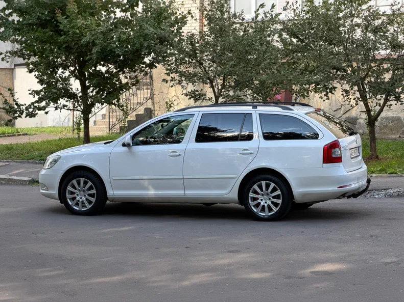 Skoda Octavia 2009 - 3