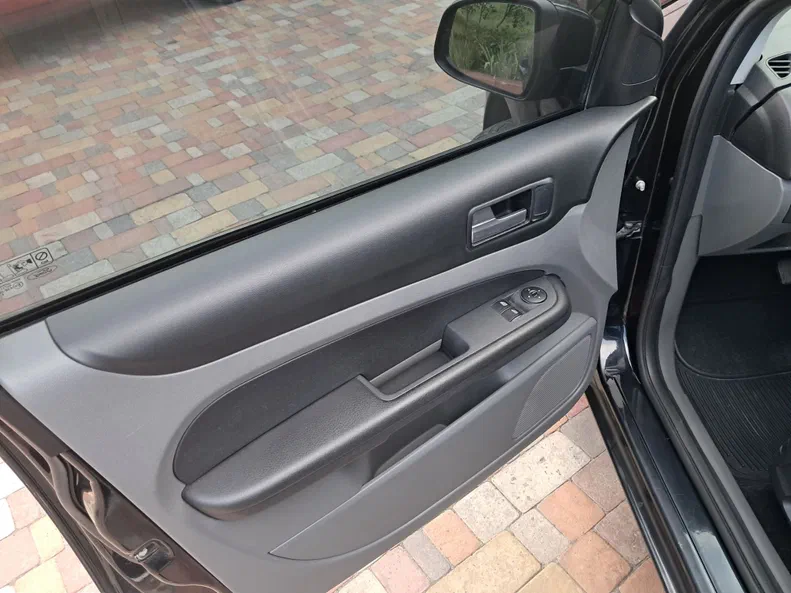 Ford Focus 2008 - 6