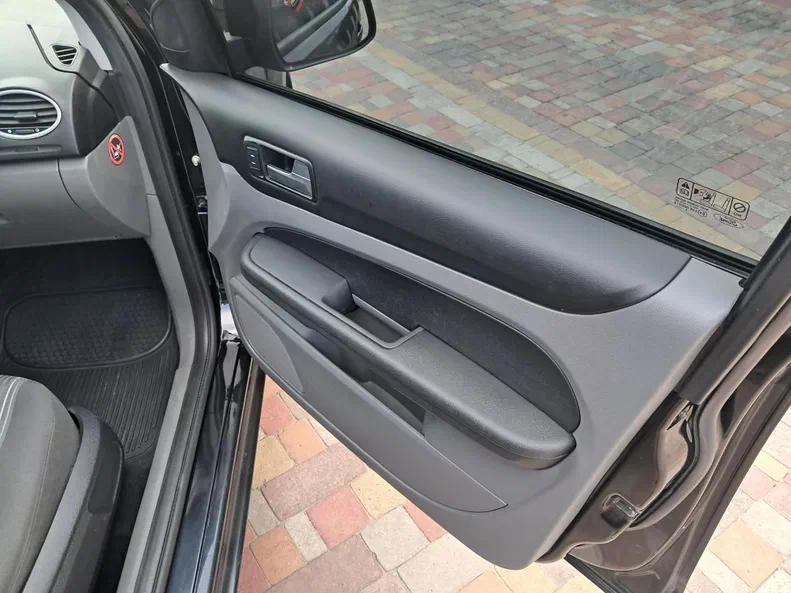 Ford Focus 2008 - 19