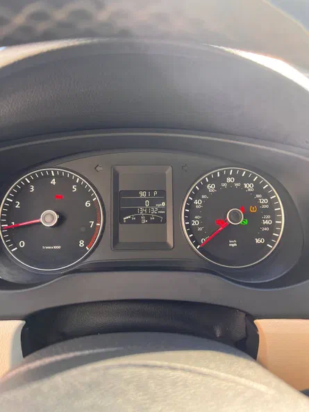 Volkswagen Jetta 2013 - 6