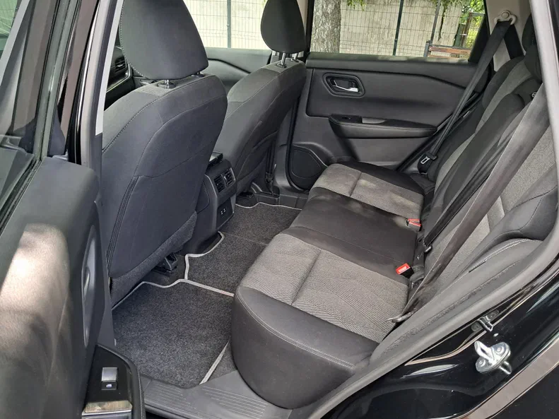 Nissan Rogue 2024 - 25