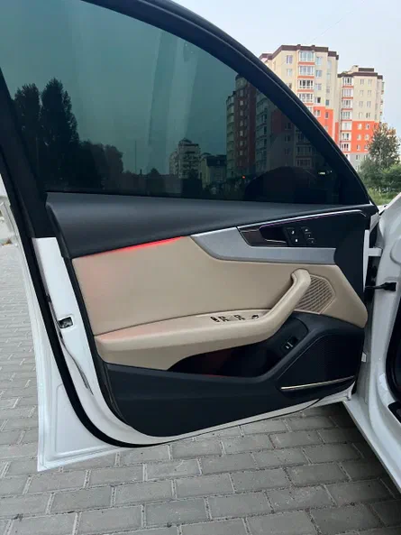 Audi A4 2018 - 18