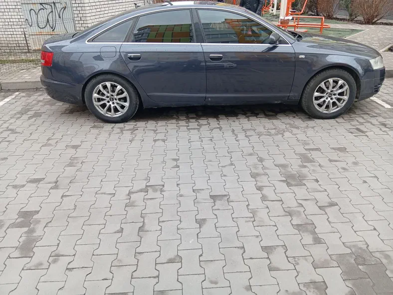 Audi A6 2005 - 2