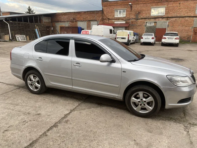Skoda Octavia 2010 - 4