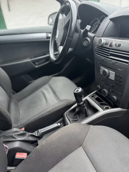 Opel Astra 2005 - 6