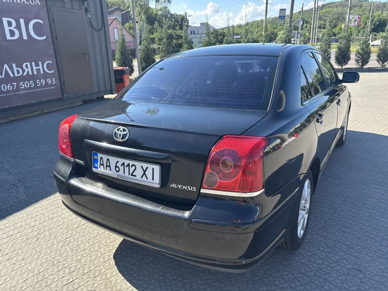 Toyota Avensis 2005 - 7