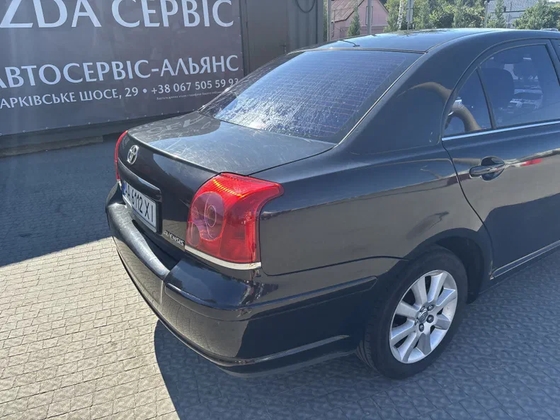 Toyota Avensis 2005 - 9