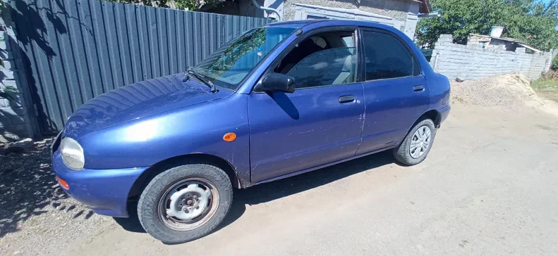 Mazda 121 1994 - 0