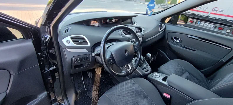 Renault Scenic 2014 - 8
