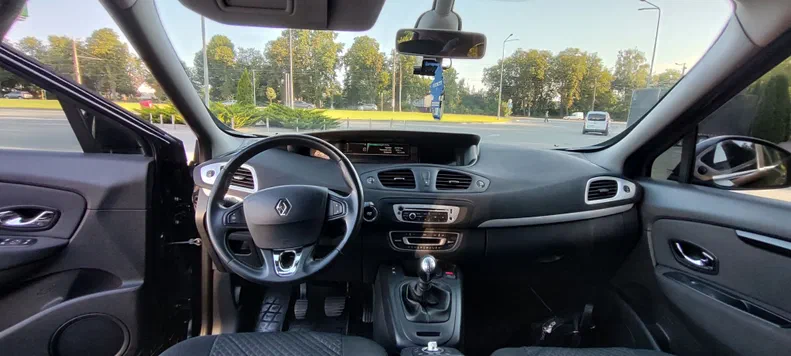 Renault Scenic 2014 - 9
