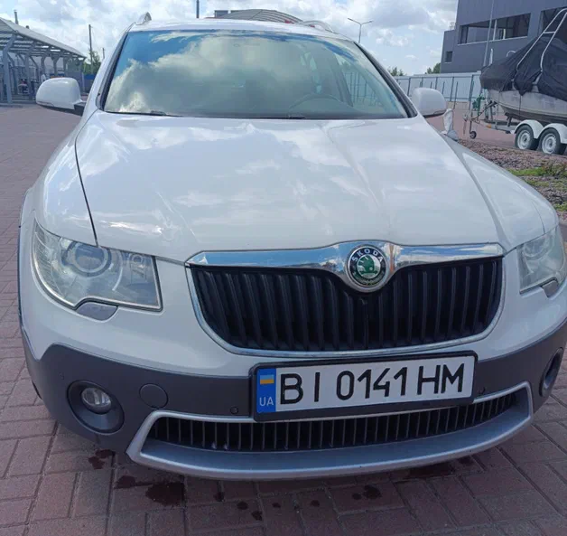 Skoda Superb 2013 - 0
