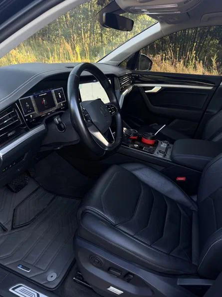 Volkswagen Touareg 2022 - 11