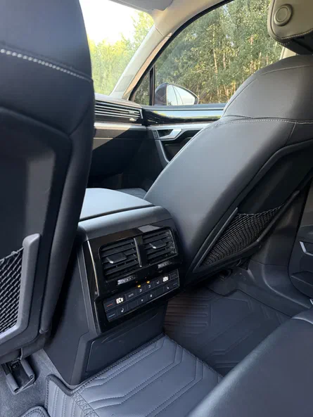 Volkswagen Touareg 2022 - 3