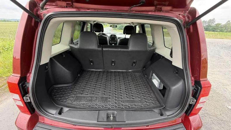 Jeep Liberty (Patriot) 2016 - 13