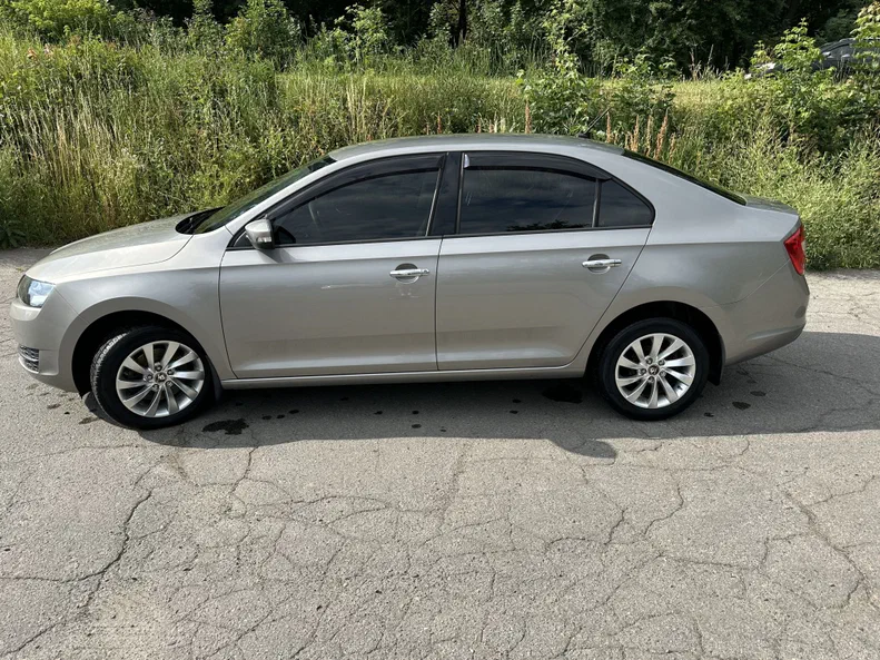 Skoda Rapid 2017 - 1