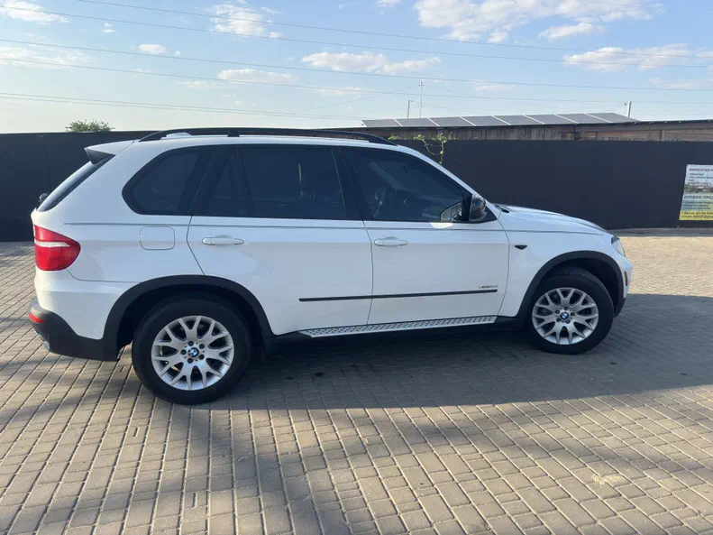 BMW X5 2009 - 13