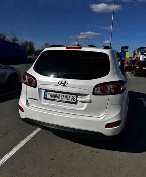 Hyundai Santa Fe 2011 - 3