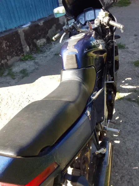 Honda VFR 750 1986 - 6