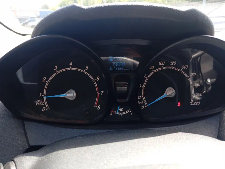 Ford Fiesta 2013 - 10