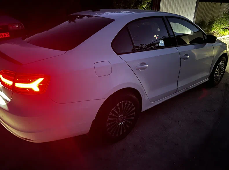 Volkswagen Jetta 2012 - 5