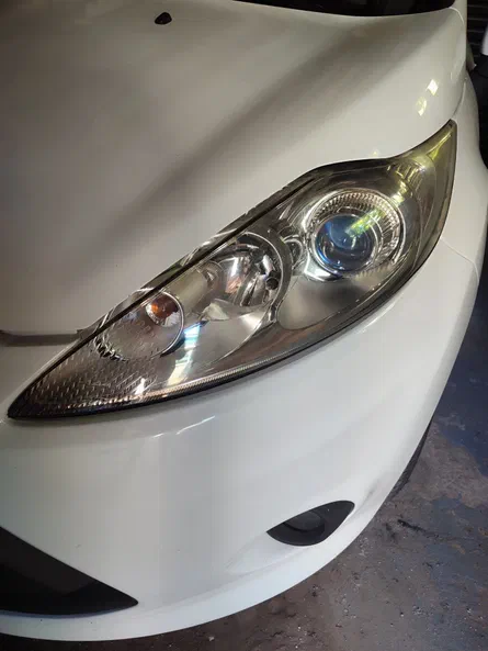 Ford Fiesta 2011 - 19