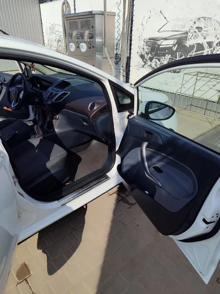 Ford Fiesta 2011 - 12