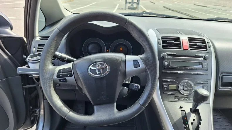 Toyota Auris 2011 - 24
