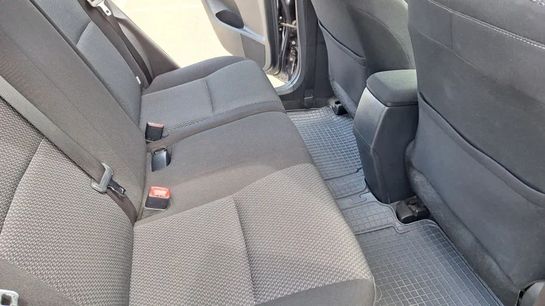 Toyota Auris 2011 - 22