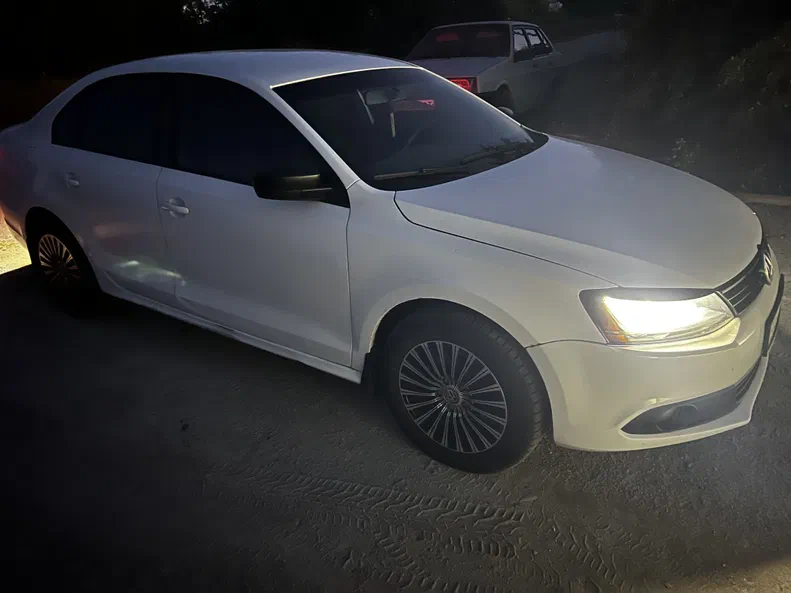 Volkswagen Jetta 2012 - 1