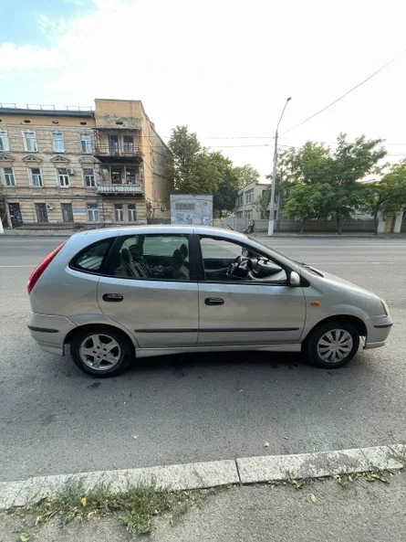 Nissan Almera Tino 2005 - 3