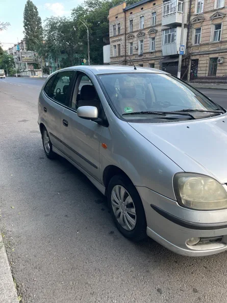 Nissan Almera Tino 2005 - 1