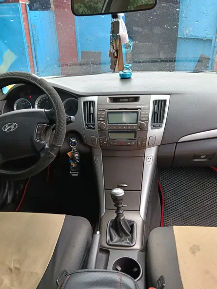 Hyundai Sonata 2009 - 10