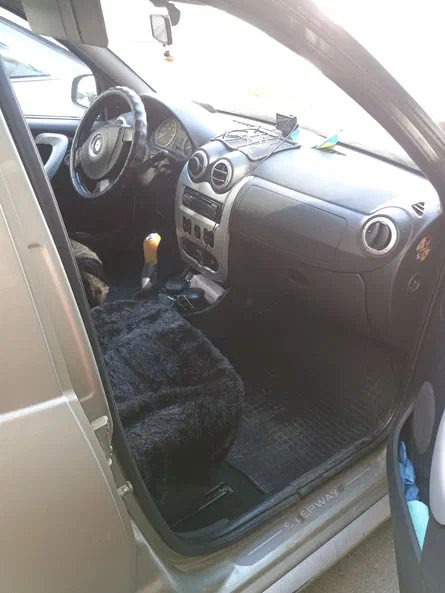 Renault Sandero 2011 - 4