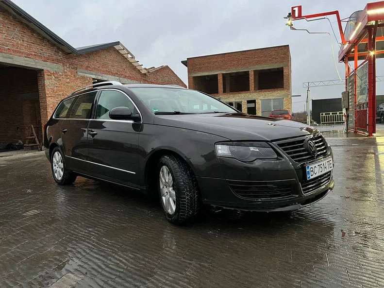 Volkswagen Passat 2005 - 8