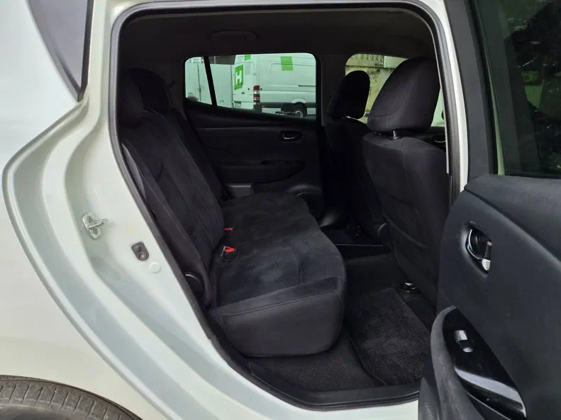 Nissan Leaf 2013 - 15