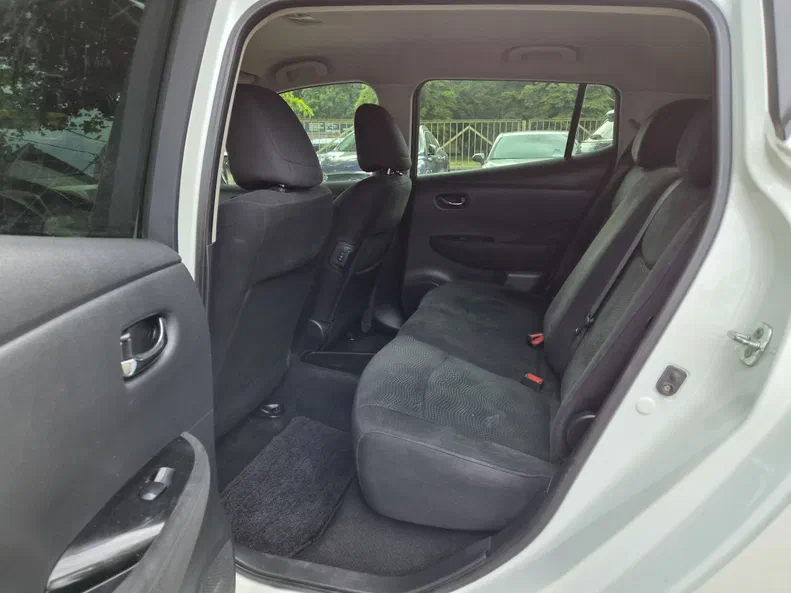 Nissan Leaf 2013 - 16