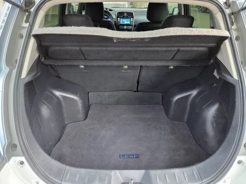 Nissan Leaf 2013 - 17