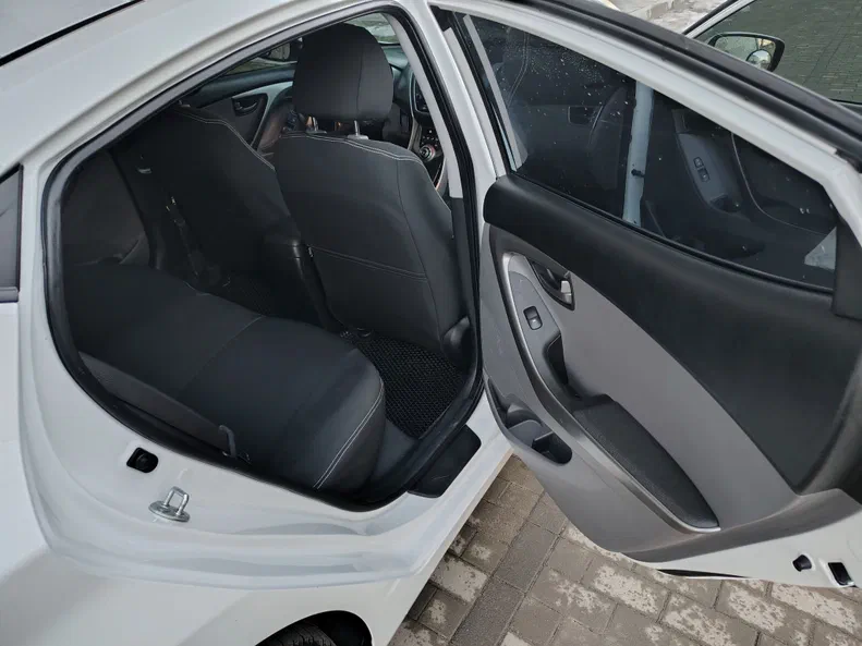 Hyundai Elantra 2013 - 29